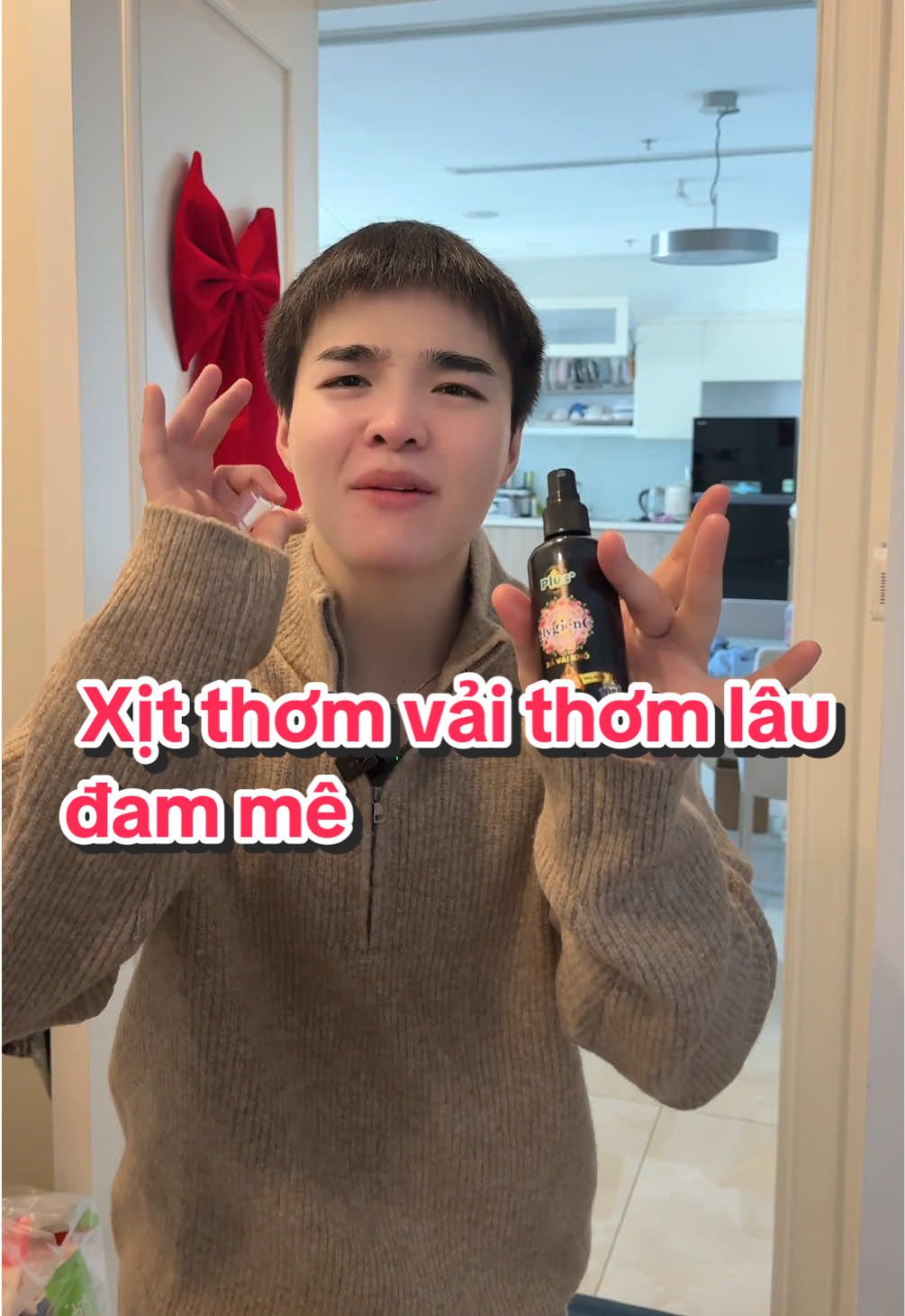 Xịt thơm vải cho người lười giặt quần áo