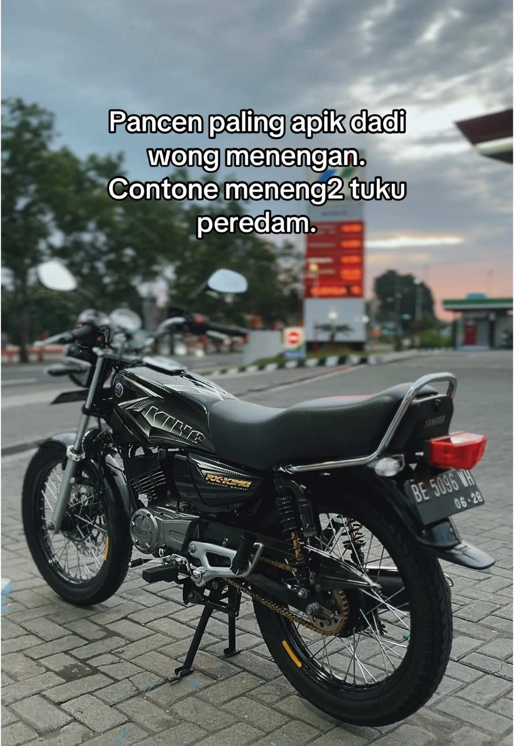 Meneng wae bolo 🤫 #rxkingnusantara #rxkingindonesia #rxking135cc #rxking #rxkingperedam #yamaha #twostroke #2stroke #yrki #masukberanda #xybca #fyp #foryoupage #fyppppppppppppppppppppppp 