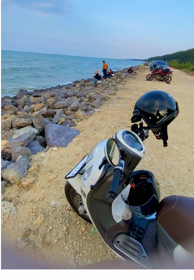 Pesona pantai surindah TUBAN #pemandanganalam #tuban24jam #pantaisurindahtuban #pantaivibes #mentahanvideo 