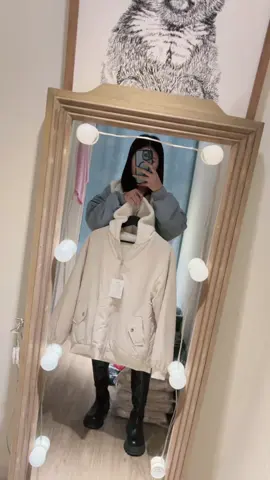 Jaket bisa dipake bolak balik nih wel 🥳🔥 #outfit #taiwan #Jaket #bolakbalik #ready 