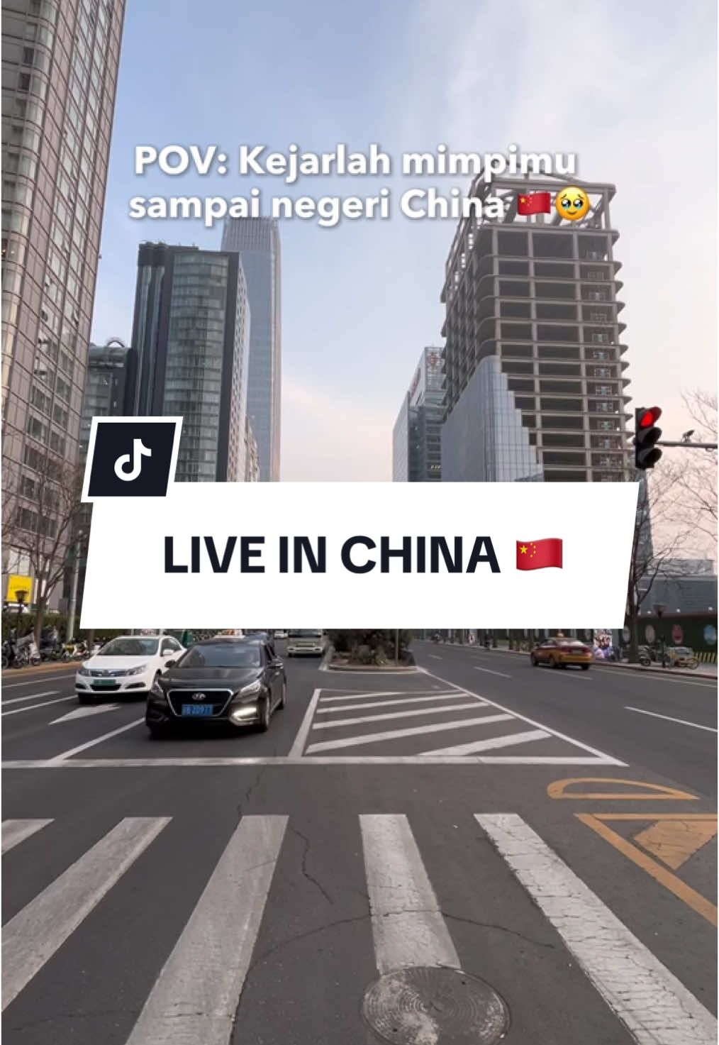 Kejarlah mimpimu sampai ke negeri China 🇨🇳🫶. — Semoga semua mimpi kalian tercapai di 2025 ini ya! 🙌 — 👉You follow your dream and move to China 🇨🇳😍. #SandyInChina #KerjadiChina #MovetoChina #KuliahdiChina #KehidupandiChina  #ChinaUniversity #UniInChina #StudyInChina #StudyAbroadChina #KuliahLuarNegeri #AllAboutChina #KuliahDiBeijing #ChinaVibes #ChinaLife #BeijingLife #ChinaTravel #BelajarMandarin #KuliahMandarin #Fyp 