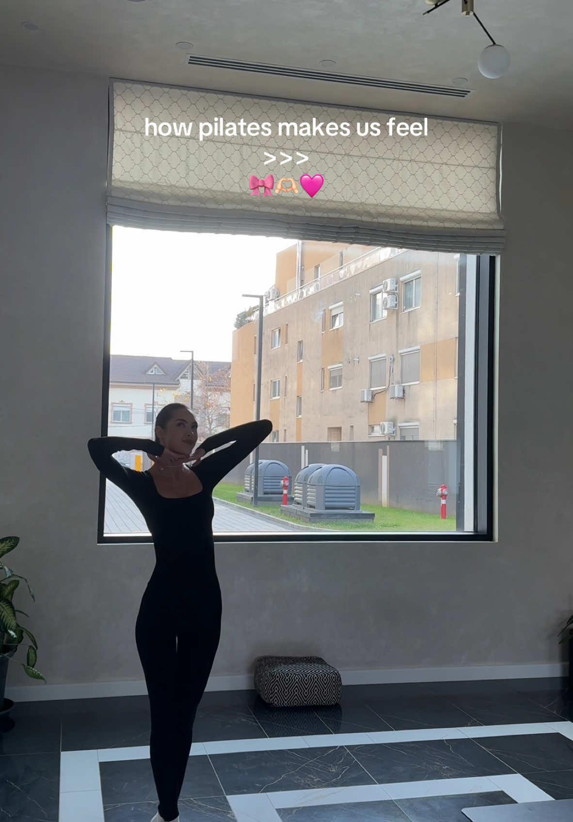 nothing more magical than a pilates session with a room full of pilates girls 🩷  #pilates #pilatesworkout #pilateslovers #pilatesinstructor #pilatesgirl #pilatesprincess #matpilates #pilatestok 