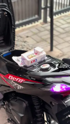 chekout di keranjang kuning sekarang..!! lampu sein led + flasher cr7 biar lampu seinmu makin terang #lampusein #lampuseinled #lampuseindajjal #seindajjalmotor #beatesp #foryou #fyp 