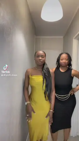 Sisters love  #viral_video #sisters #fyp #2025 #fitgirl #challenge #danse #poutoi #justinbieber #motivation 