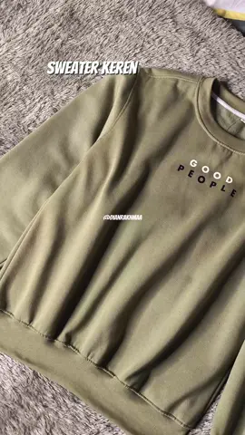 yg suka nongkrong malem cobain deh pake sweater keren ini, karna sweater ini bisa nyala loh saat gelap..!! 😍🥰 #sweater #sweatermurah #rekomendasisweater #crewneck #crewneckmurah 