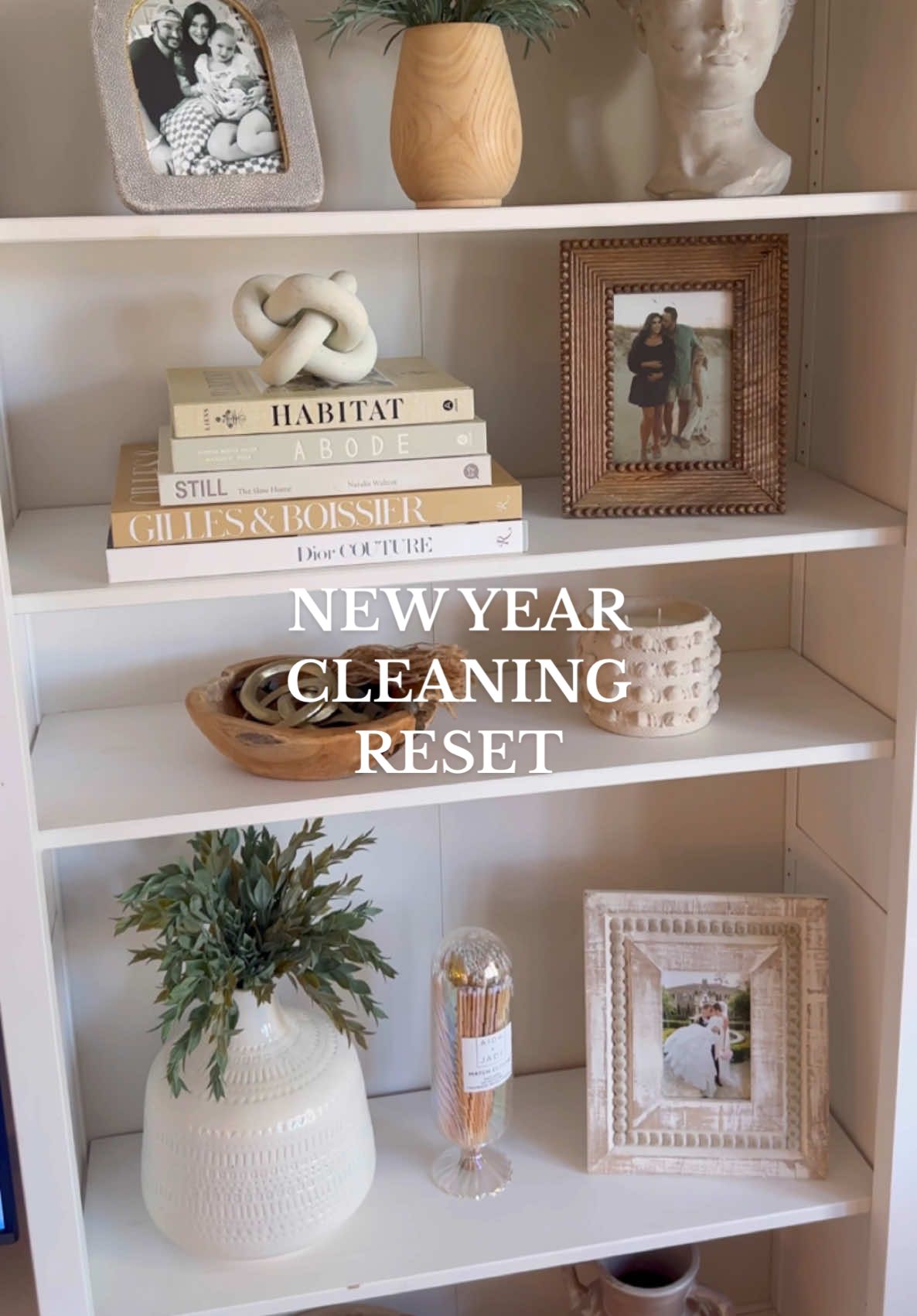 & Now we have to take everything down again because we are MOVING!😫🤯🤣 #newyearreset #CleanTok #cleanwithme #cleaninghouse #newyearbetterme #housereset #cleaningchristmas #housecleaning #takingdownchristmasdecorations #cleaningmotivation #speedclean #cleaningszn #newyearcleaning #resetwithme #newyearscleaning #neutralhomedecor #neutraldecor #homedecorinspo #homestyling #homegoodshaul #cleaningtok 