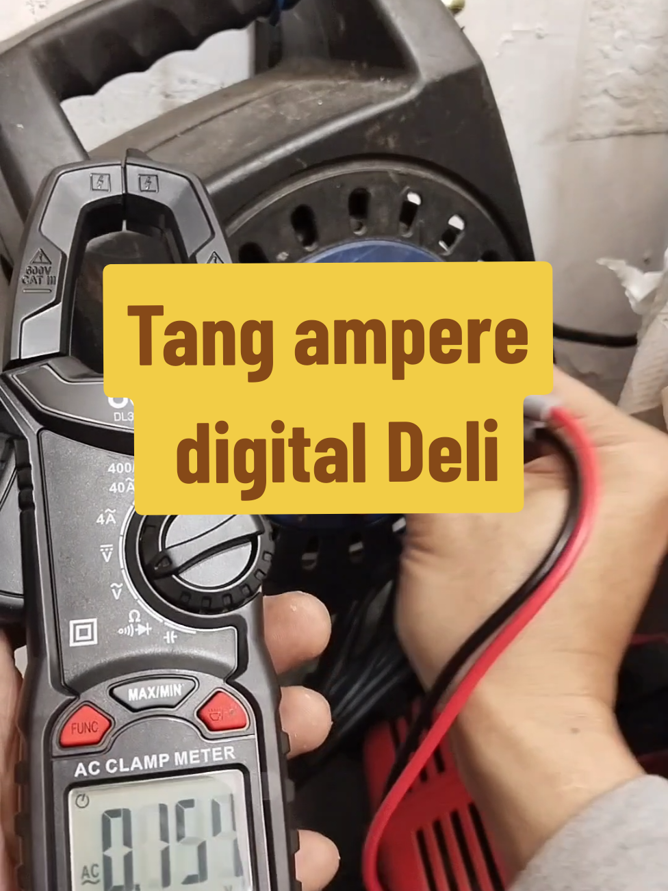 Tang ampere digital clamp meter digital multimeter #tangampere #clampmultimeter #tangamperedigital #deli #delitools #alatteknisi #teknisi #montir #perkakas #perkakasbengkel #perkakastukang electric #electrical #listrik #voltagetester #teganganlistrik #ampere #CreatorChallengeDeli #CreatorChallengeDeliTools #deliindonesia @Deli.Indonesia @Deliindonesia @Deli Tools Indonesia @vusign.home @Agnite.id @delitools.id 