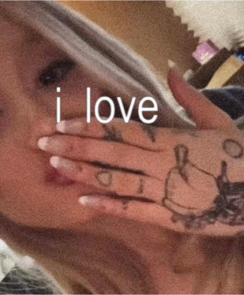 Amooo demasiado a Ari🤍🫧#arianagrande #ariana #ari #arianagrandefan #sunshines #sunshine☀️ #arianator #tinyelephant #fypシ゚ #♡ #☁️ #☀️ #girl #arianagrandebutera #fyppppppppppppppppppppppp #Love #ilove #ilovearianagrande #CapCut 