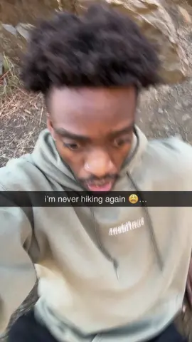 what would you do in this situation ??!😩😭 #worstcasescenario #Hiking #bear 