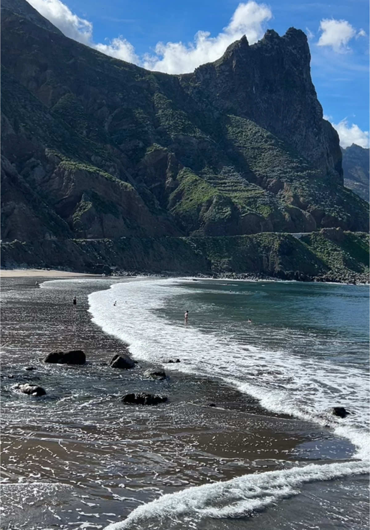 Piece of Heaven ❤️ Playa del Roque de las Bodegas, Tenerife #tenerife #playa #beachvibes 