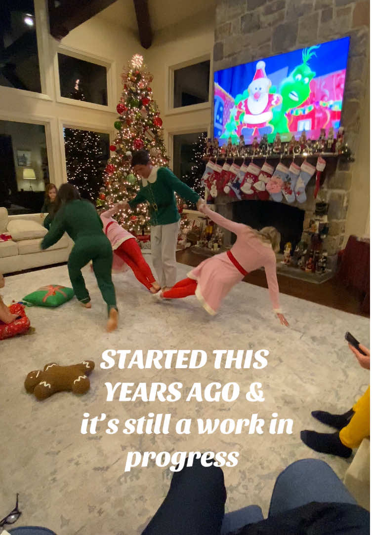 Human windmill…  We have had plenty of injuries & strong discussions trying to roll smoothly over the years  #humanpyramid #humanpyramidchallenge #christmastraditions 