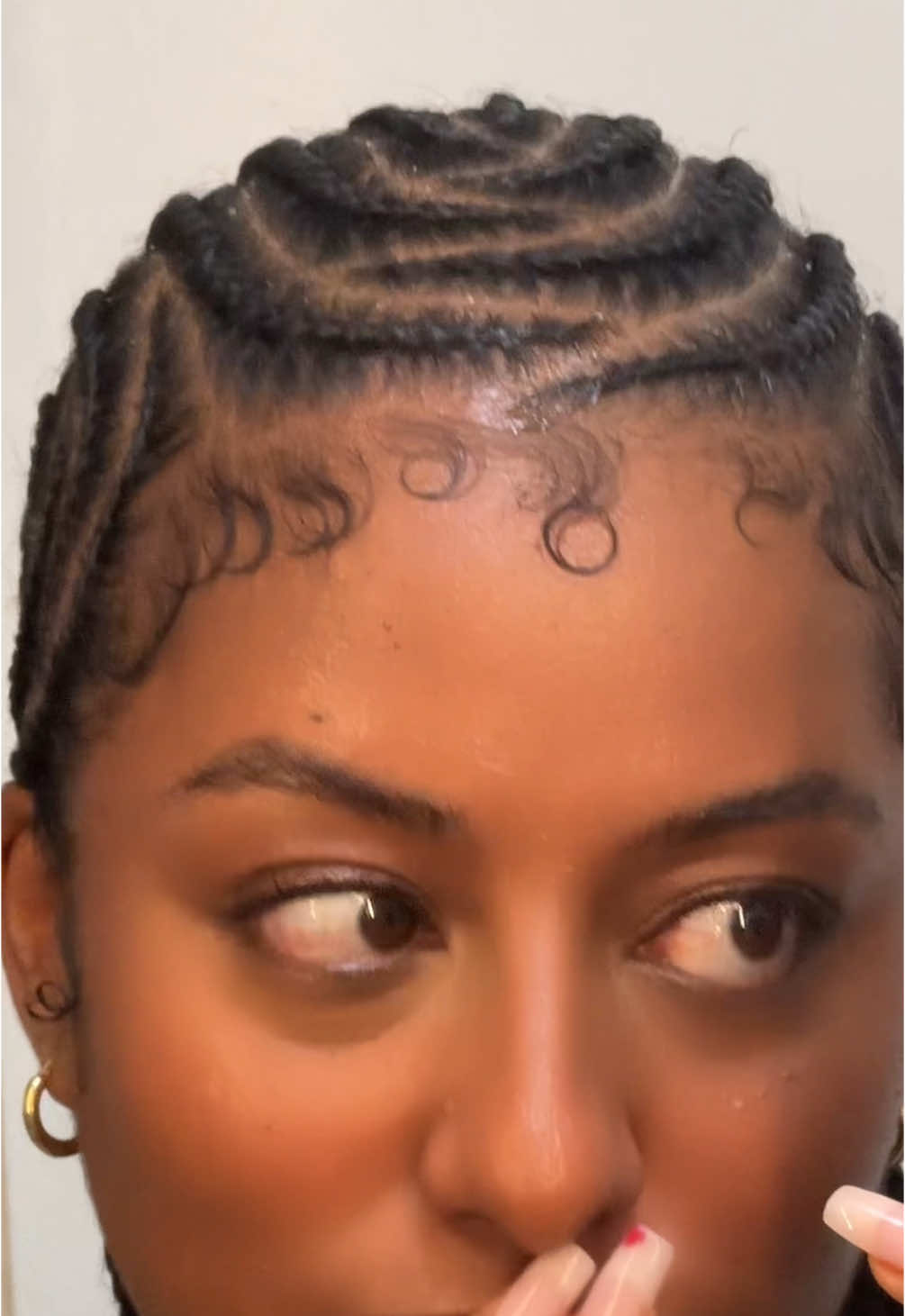 why’s this only my second time ever in life?? not no more💌 #2025goals #cornrows #blackgirltiktok #blackgirlhairstyles #fyp 