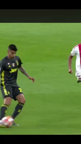 Ronaldo header v Ajax 