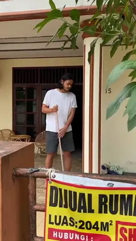 Si gondrong jual rumah #fyp #comedy #rame #jokoputrawan #ilhamabayy #sobatburung 