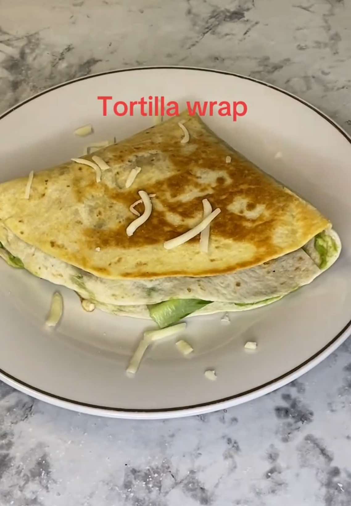 Delicious Tortilla Wrap #tortilla #tortilawrap #pizza #baking #wrap #chickenwrap #chicken 