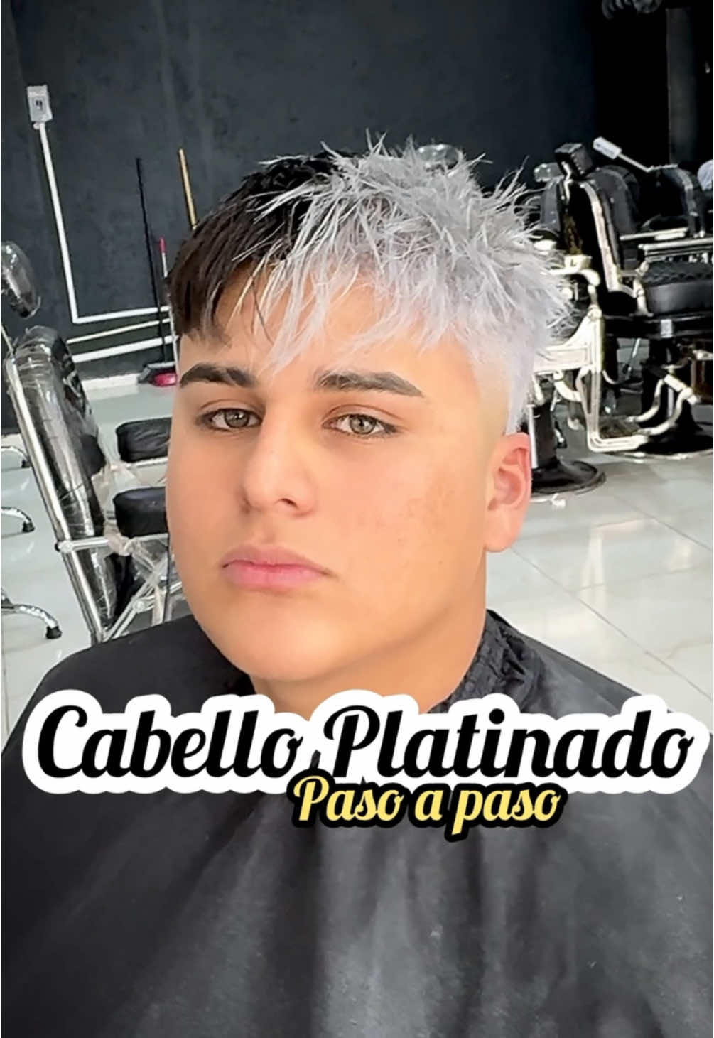 💈Cabello platinado para hombre ,Espero y te sirva este video para que tus platinados los lleves a otro nivel y obtengas los resultados que esperas ,cuéntame en los comentarios que te pareció el video y comparte para que más personas aprendan #cabelloplatinado #colorimetria #cabellosaludable #cabelloblanco #tutorial #fyp #foryoupage❤️❤️ #paratiiiiiiiiiiiiiiiiiiiiiiiiiiiiiii #viral_video #carlos_style #mexico 