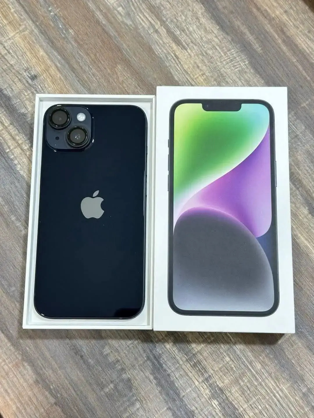 📲iPhone 14  128GB สีดำ🖤 📲Model ZP/A (เครื่องศูนย์ไทยแท้) 🔋Battery 100% (แบตแท้ยังไม่เคยเปลี่ยน) 🔥 ราคา : 17,800-. บาท 🔥 ผ่อนไปใช้ไป : วางดาวน์ 2,800.- บาท  ผ่อนต่อ 1,000.- บาท 15เดือนจบ ✅สภาพสินค้า : 100% ตามรูปเลยค่า ✅สินค้ามือ 2 ถ่ายจากเครื่องจริง สวยมาก หรือสวยน้อยพิจารณาตามรูปเลยค่ะ ✅ใช้งาน : ปกติทุกจุด ไม่ติดไอคลาวน์ รีเซตได้ตลอด ✅ประกันร้าน : 1ปี 💥อุปกรณ์มี  ชุดสายชาร์จ กล่อง  ครบตามรุ่นค่ะ