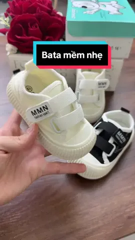 Giày bata mềm dẻo êm nhẹ cho bé yêu tập đi nè mom #giaychobe #giaybetrai #giaybata #giaybasic #giayluoi #giayvai #giaytreem