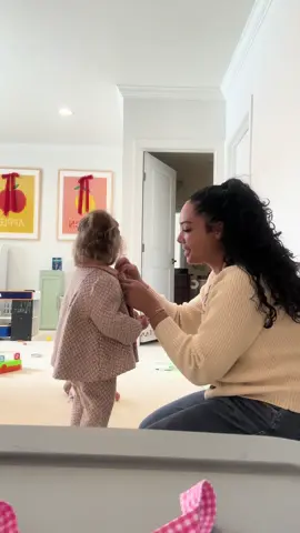 My heart cannot handle this 🥹🥹🥹 #demiandtom #MomsofTikTok #momlife #babygirl #daughter #toddler #parents 