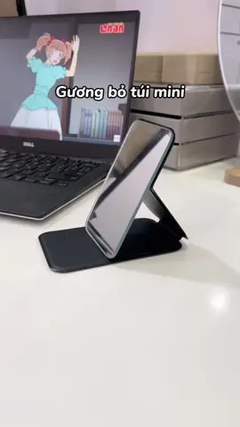 Nhỏ gọn đem đi đâu cũng tiện #guongmini #guongcamtay #guongtrangdiem #xuhuong #fyp #samtetbaovui 