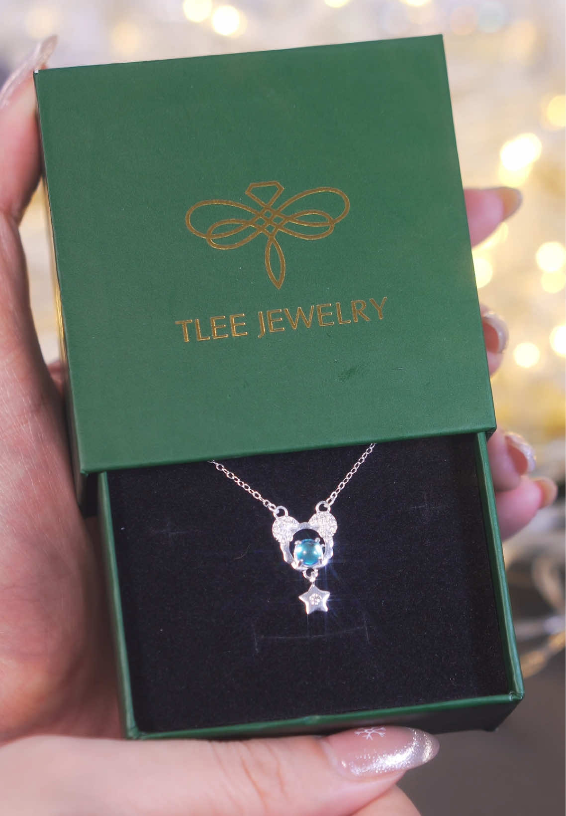 Bộ sưu tập mới bắt trend cá nhân hóa nhà TLEE là dây chuyền cung hoàng đạo. Thiết kế các nàng cung Bạch Dương mạnh mẽ và quyết đoán😘#tleejewelry #daychuyenbactlee #lactaybactlee #khuyentaibactlee #nhanbactlee