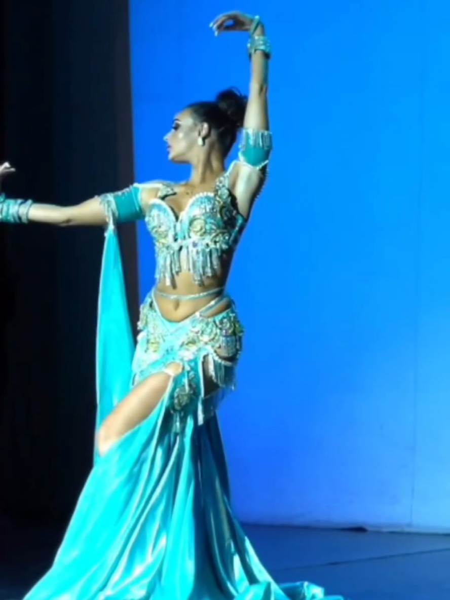 Baladi Nostalgia #bellydance #dançadoventre #elegant #beauty #dance #tiktokdance #bellydancing #танецживота #dance #buikdans #dancing #arab  #bauchtanz  #肚皮舞 #bellydancefestival #bellydancestars  #dançadoventre  #danzadelvientre #múabụng #رقص #فن #استعراض #فن_استعراضي #رقص_شرقی