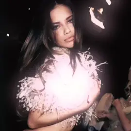 We love queen Adriana #model #urdanmodel #fyp #fyp #follow #vs 