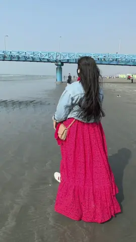 গোলাপী🫠