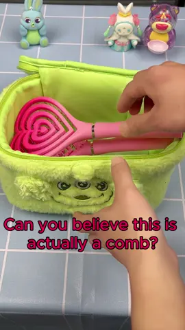 #miniso #barbie #comb The prettiest barbie heart shaped comb