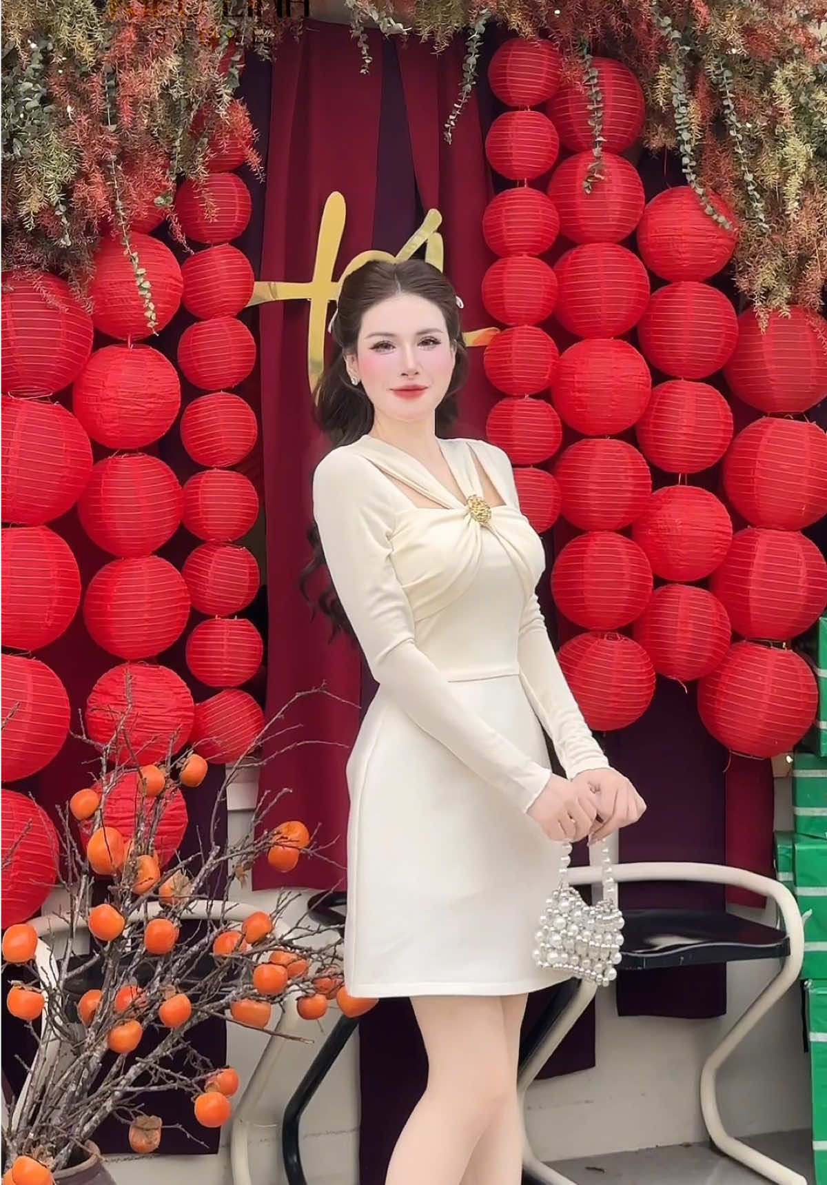 Không khí tết đến nơi rùi các tình yêu ơi 😍 mẫu mới đẹp quá ❤️ #kieulinhstore6868 #vaythietkecaocap #vaydutiecsangchanh #vayxinh #xuhuong #TikTokFashion #vayxinhdientet #vaykem 