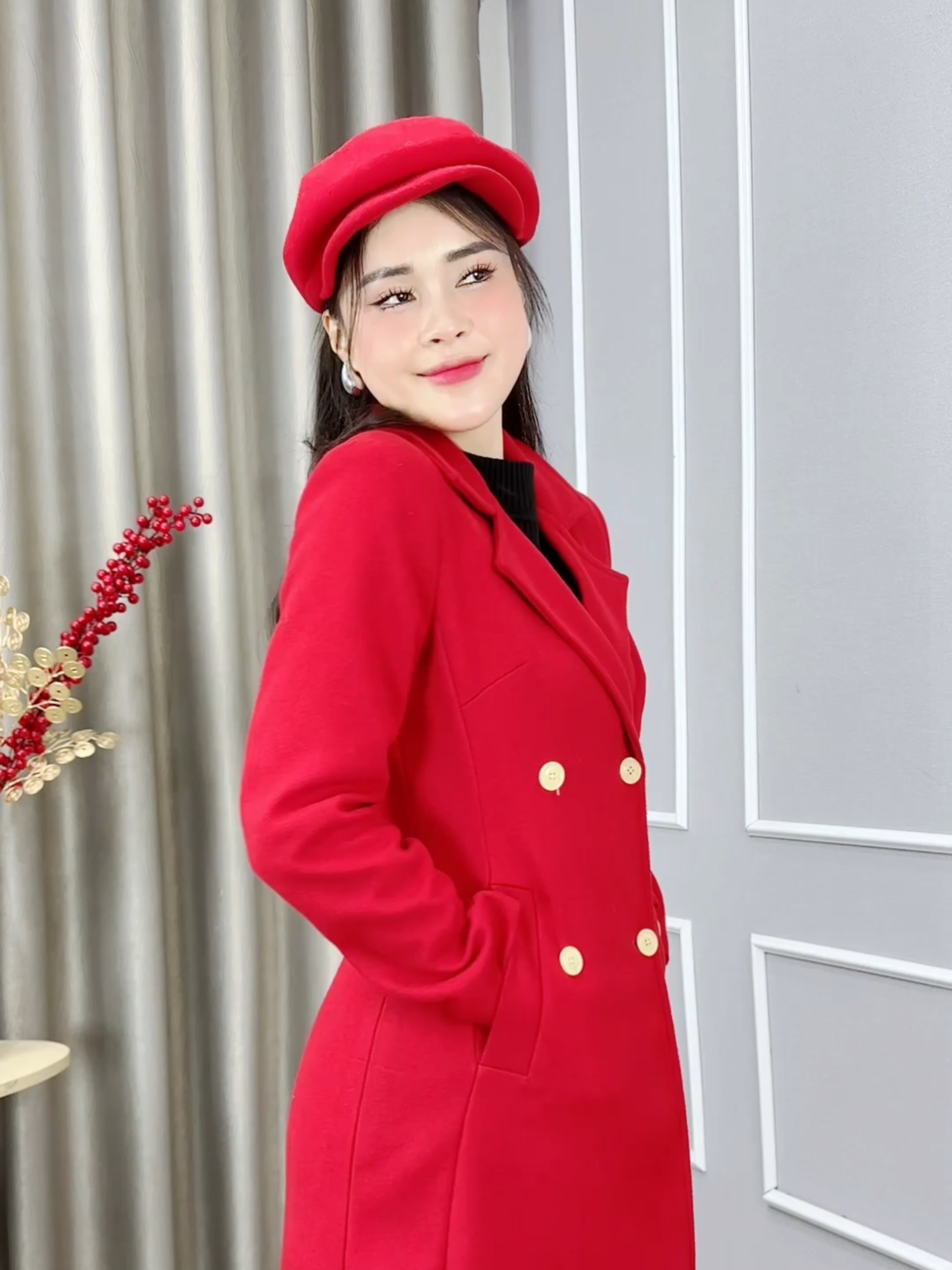 Lên đồ đi chơi Tết 2025 với item áo khoác dạ siêu xinh nhà UK Fashion🥰 #ukfashion #thoitrangcongso #thinhhanh #goiyphoidonu #aokhoacdangdai