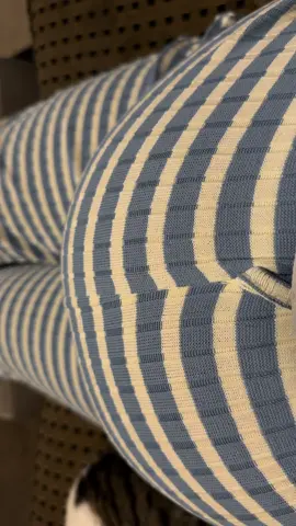 40 weeks 3 days giiiirl it’s time but the exit isn’t that way 😂😂  #fyp #pregnant 