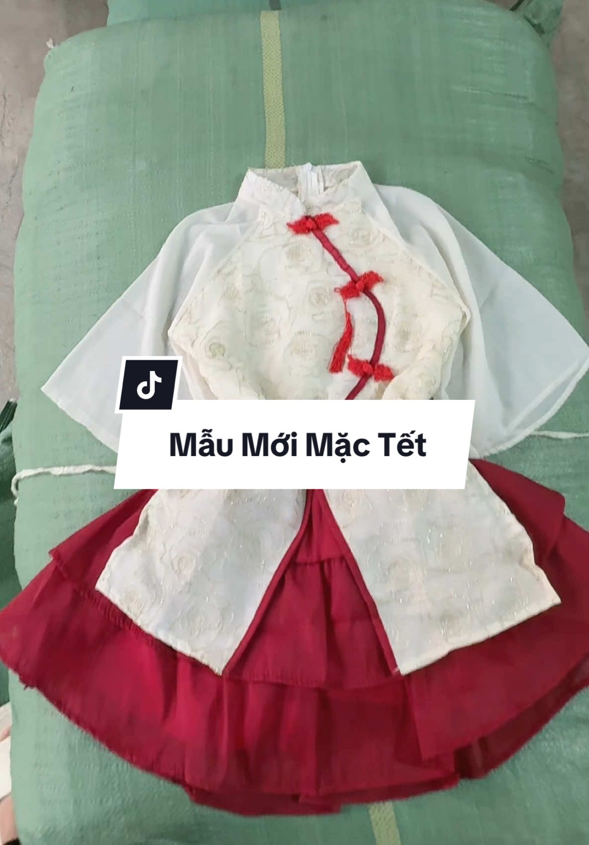 Mẫu Mới Mặc tết #almirastore #TikTokshop #tet #tetnaymacgi #vaymactet #aodaicachtan 