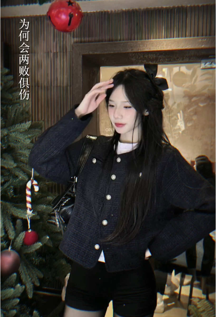 #newyear2025 #newyear #xuhuongtiktok #xuhuong #fyp #viral #outfit #vibes #outfitideas #phoidoxinh #dotet #tet2025♥ #samtet #tieuthu #sangchanh #aokhoacda #aodatweet 