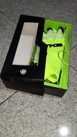 sarung tangan tkb luminous#sarungtangankiper#gkgoalkeepers #ssbpspb#fypppppp