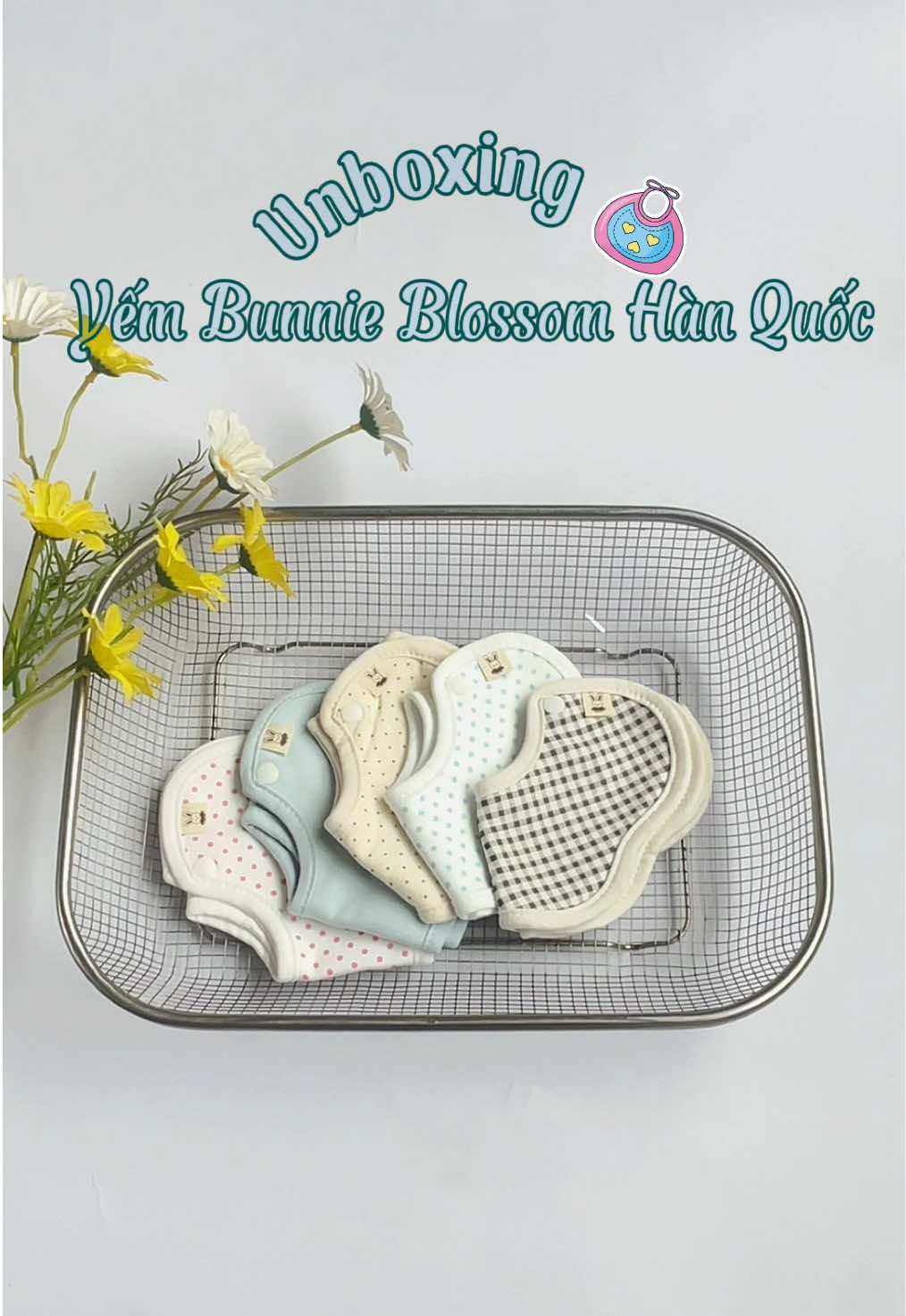Khăn yếm bunnie blossom Hàn Quốc cổ tròn cực xinh cho bé🤗🤗🤗#xuhuong #xh #mẹvabeyeu #thinhhanh #embe #yếm #yếmđẹp #bunnies #hànquốc 