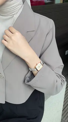 @Lanccelot Jam Tangan  solitaire of pearl🫶🏻✨ #jamtangan #outfithijab #ootdhijab 