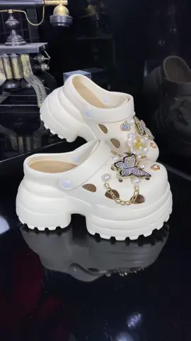 Mẫu charm bướm này cứ bị xinh ý 😍😍#xuhuongtiktok #trending #tiemnhayuna #thoitrang #sucdecao #sụccrossđếcao10cm 