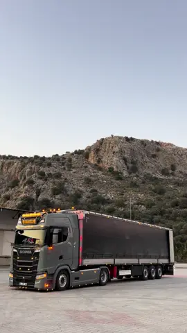 Milletin Bahtı Kara Benimki Nardo Gri ✈️😅🩶 #keşfetteyizzz #sebzejetcileri #bayrampasajetcileri #fypシ゚ #scania 