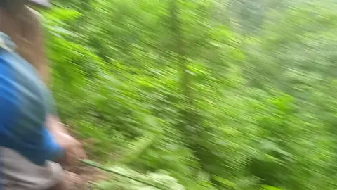 sepeda motor jatuh ke jurang yg sangat exstrim#kecelakaan #pegunungan #exstrim #fypage #fypシ #fyp #motor #berandatiktok 