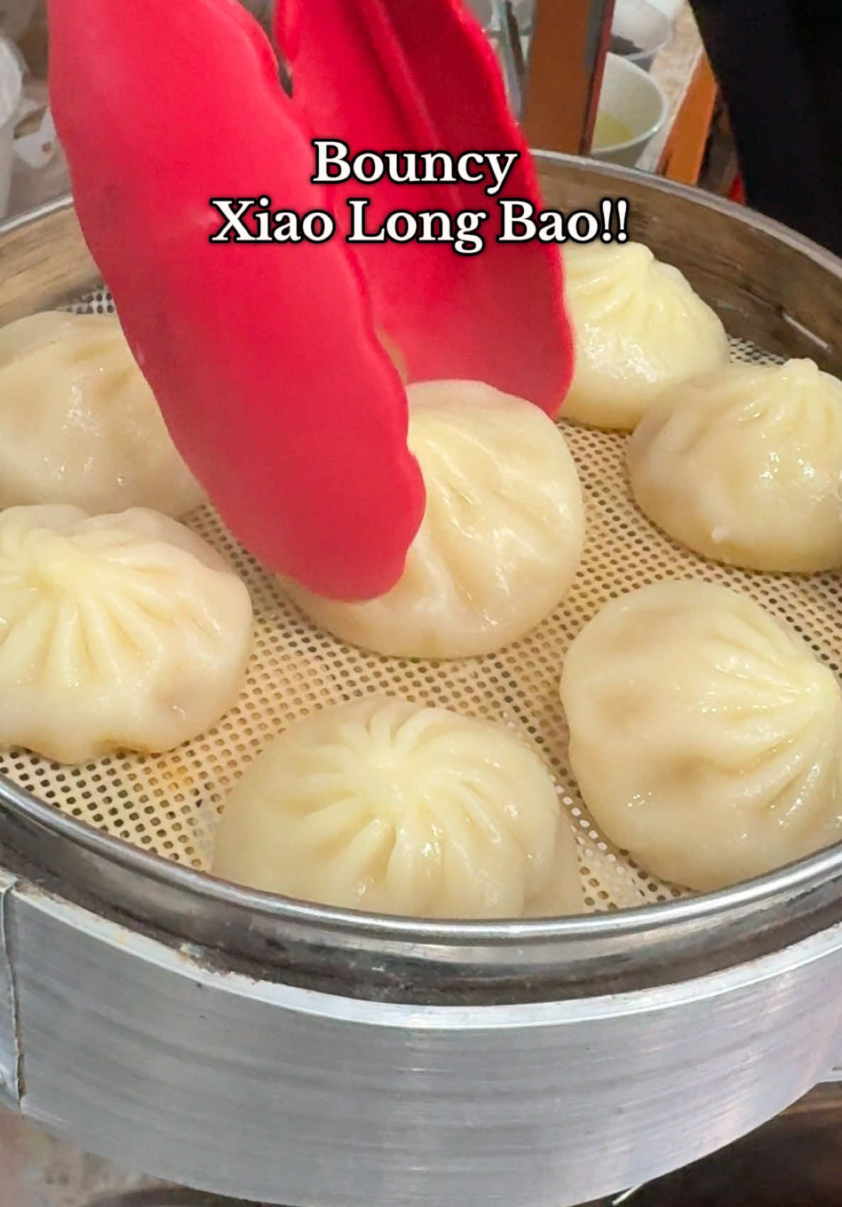 The xiao long bao ng cute klang 🥹                  #Xiaolongbao #Dumpling #DumplingLover #PhnomPenhStreetFood #FoodReview #WhatToEatInPhnomPenh #SaltyEggBun #Foodie #ZEE #EatWithZee #Hotpot