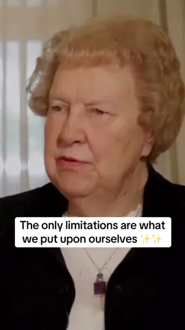 Most of us focus on what we don’t want instead of what we do want  #dolorescannon  #manifestation  #lawofattraction  #manifesting  #limitingbeliefs  #quantumhealing 