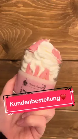 Ich liebe es, eure Ideen umzusetzen ♥️😍 #candles#candle#kerzen#kerzengießen#candletok#candlemaking#hobby#selfmade#handmade#kerzendiy#kerzenliebe#kerzenmachen#kerze#handmadecandles#duftkerze#foryou#kerzenselbermachen#duftkerzen#fun#soywax#soywaxcandles#sojawachs#baby#pink#rosa#sweet#cute#glitter#glitzer#girl