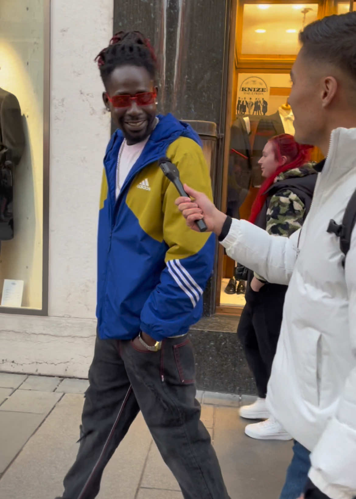 I finally met the language boss 🫡 . #africa #gambian #gambia #polyglot #fula #mandinka #jola #african #vienna #wien 