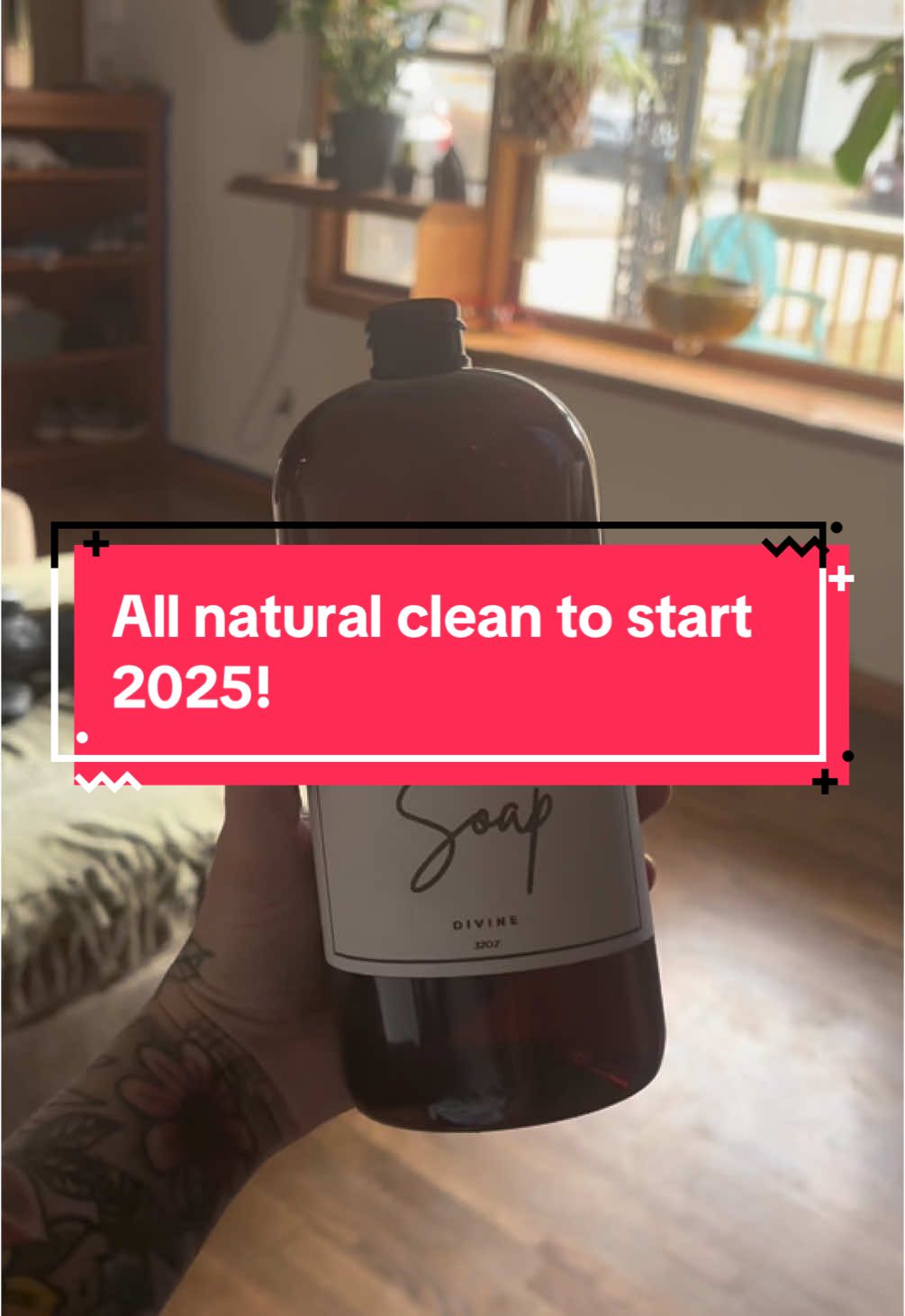 If youre looking to switch to a more natural clean this year you’re definitely going to want to try this! #contentcreators #tiktokshop #sahm #viraltiktok #MomsofTikTok #momtok #natural #naturalcleaning #CleanTok #moptok #floorcleaning #naturalproducts #naturalproductsthatwork #mopsoap #mopsoapfloorcleaner #organizedhome 