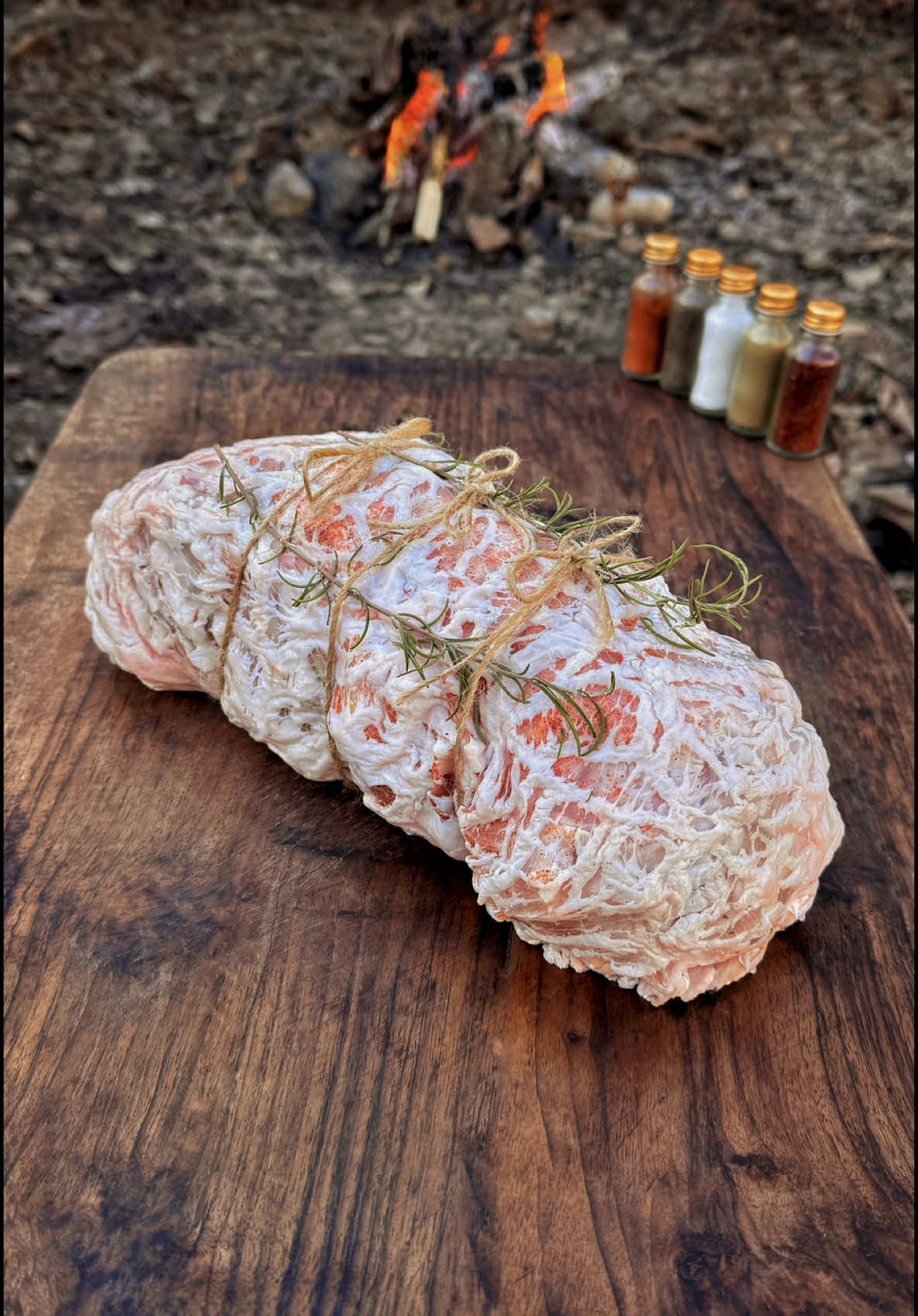 Kuzu Gerdan - Lamb Neck Video: @chefganicaglar 👨🏽‍🍳 Malzemeler: - Kuzu Gerdan - Kuzu gömlek yağı - Patlıcan - Soğan - Kapya biber - Yeşil biber - Sarımsak - Biberiye - Kimyon - Pul biber - Tuz - Tereyağ Materials:  - Turkey  - Rice  - Almond  - Currants  - Pine nuts  - Orange  - Butter  - Red pepper powder  - Black peppercorns  - Oregano  - Cumin  - Olive oil  - Salt #2025 #chef #asmr #adventure #holidays #camp 