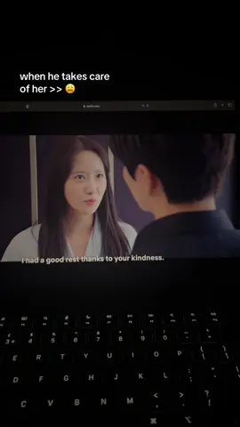 the way he holds her 🫣 kdrama: king the land #kdrama #kdramas #koreandrama #kdramalover #romance #kingtheland #netflix #ourtul