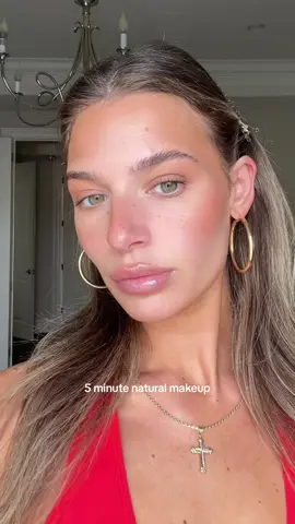 5 minute natural makeup #naturalmakeup #everydaymakeup #glowymakeup #grwm #5minutemakeup #MakeupRoutine #quickmakeup 