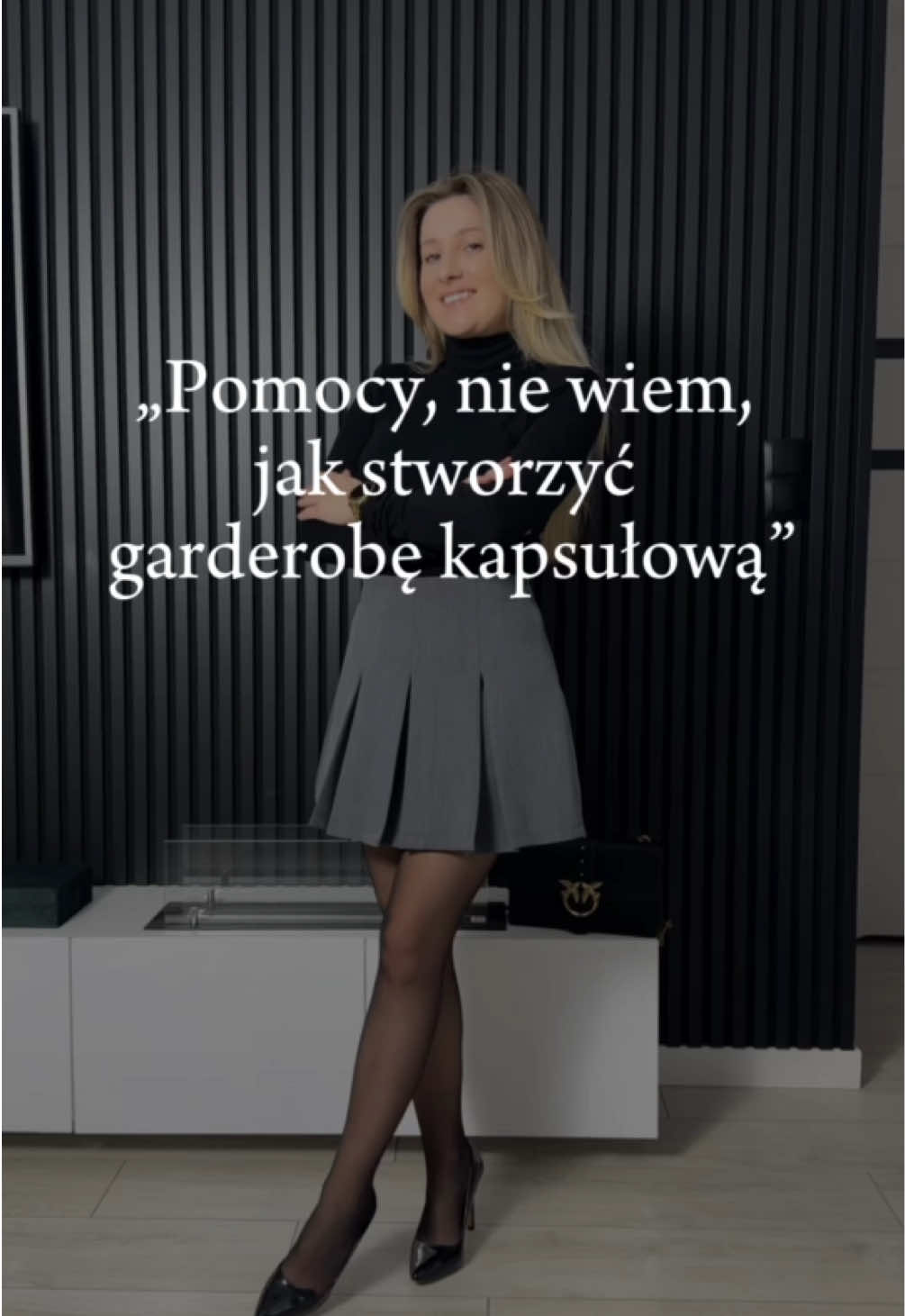 Mała szafa kapsułowa 🛍️ Napisz w komentarzu ,,SZAFA”, aby otrzymać wiadomość z linkiem do zakupów z tej rolki🛍️ ________________________ Pomysły na stylizacje, porady stylizacyjne, odzież dla kobiet, eleganckie stylizacje damskie, kobieco, jak ułożyć wiele stylizacji z kilku ubrań, elegancka stylizacja, stylizacje do pracy, moda do pracy, jak ubrać się do pracy, styl do pracy, co spakować na wyjazd z pracy, spodnie do biura, eleganckie spodnie, spodnie z rozcięciem, stylizacja, moda, ubrania, kobieta po trzydziestce, kobieta po czterdziestce, jak się ubrać kobieco, klasyczne ubrania, szafa kapsułowa, stylizacje na zimę i jesień,jak nosić szorty zimą, stylizacje ze swetrem #moda #styl #kobieco #kobietapotrzydziestce #kobietapoczterdziestce #odzież #dlakobiet #stylizacjadopracy #elegancko #gandpie #eleganckiespodnie #spodniczkospodenki 