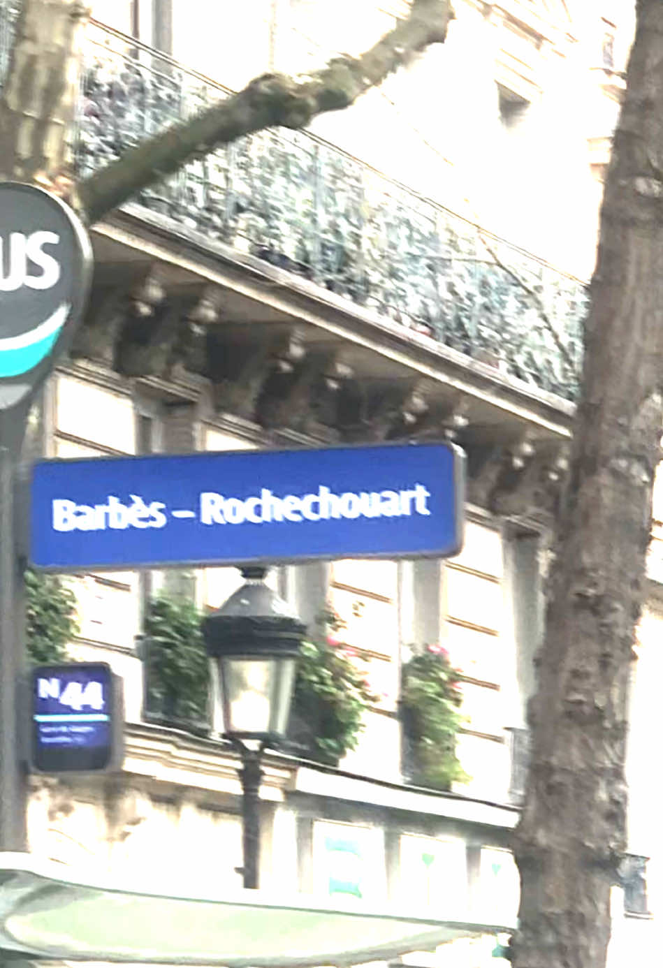 #krs4x4 #mazoni #mazozi #paris #boulevardmagenta #magenta #pourtoi #explore #fyp #france #france🇫🇷 #fr #barbes #barbesrochechouart 